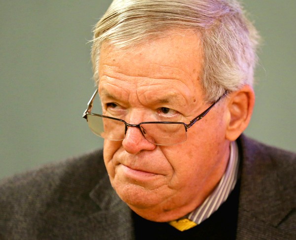 CT  ct-met-hastert-horizontal-1114 red